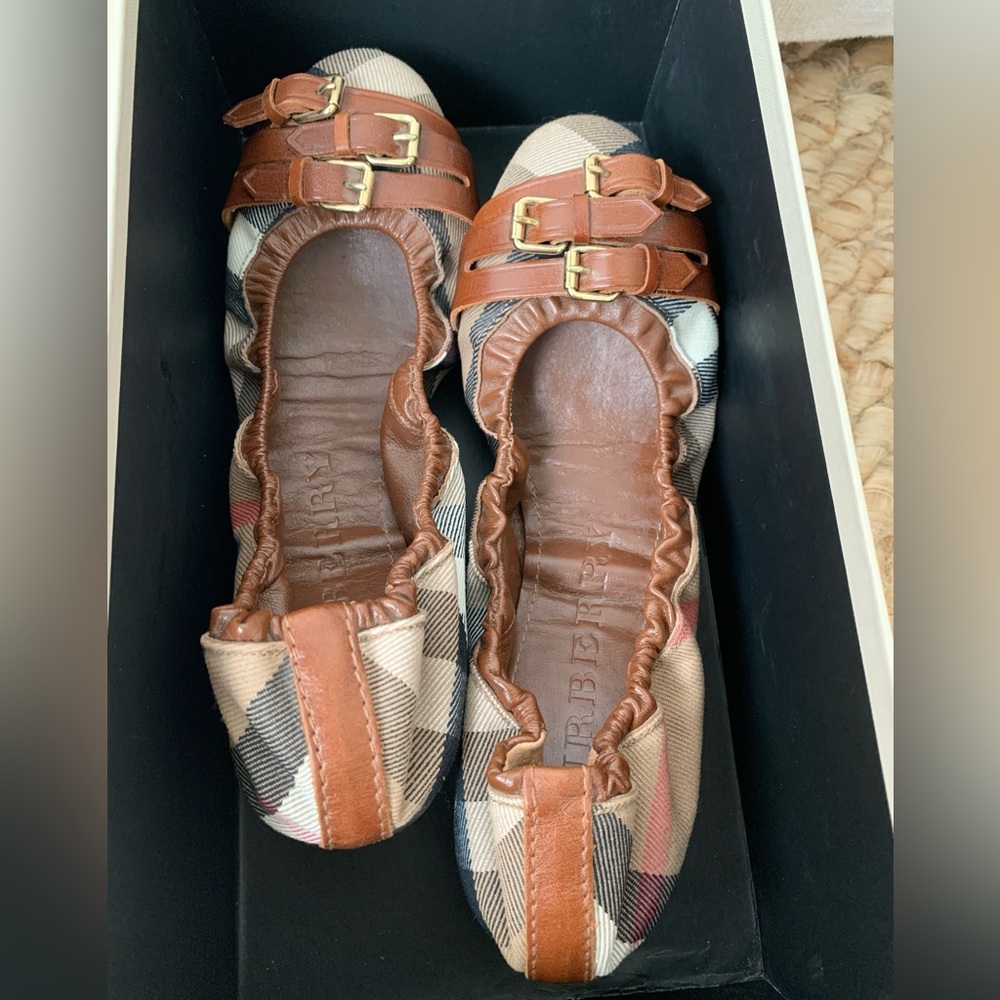 Burberry Ballet Flats in Nova Check Plaid with Brown Leather Triple Buckle EU 37 - Picture 9 of 16